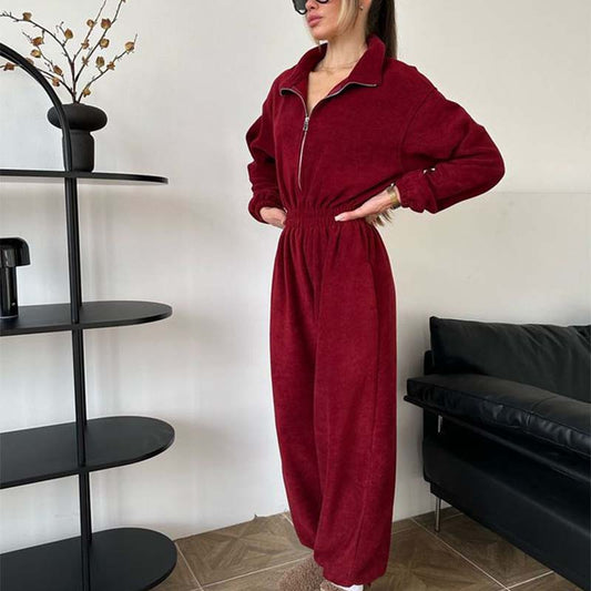 Gezellige warme jumpsuit met ritssluiting aan de voorkant