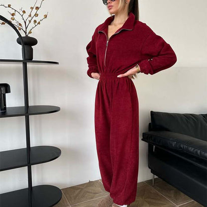 Gezellige warme jumpsuit met ritssluiting aan de voorkant