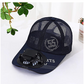 Pet met UV-bescherming en ventilator