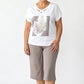 Casual tweedelige set voor dames: T-shirt met V-hals en cropped broek