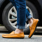 Handgemaakte leren loafers voor heren, in Milanese stijl.
